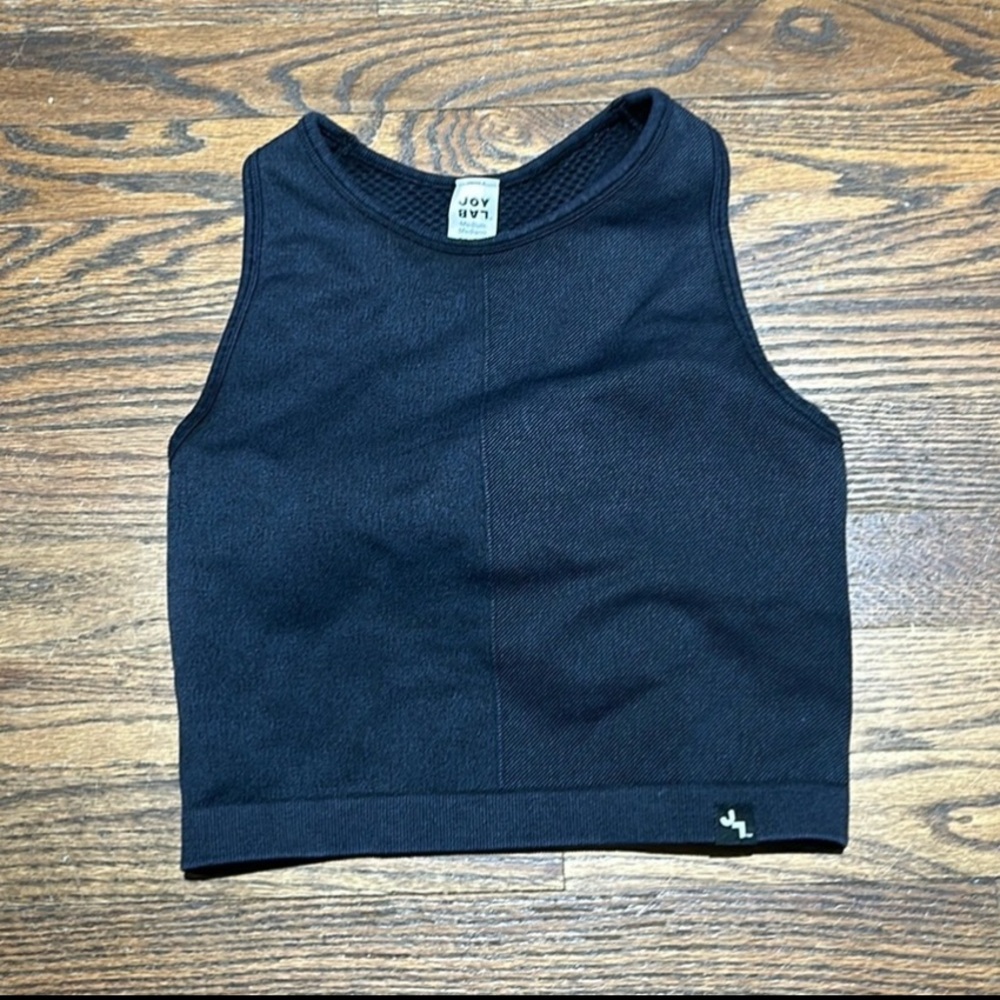 New Cropped Fit Tank - Picture 2 of 2